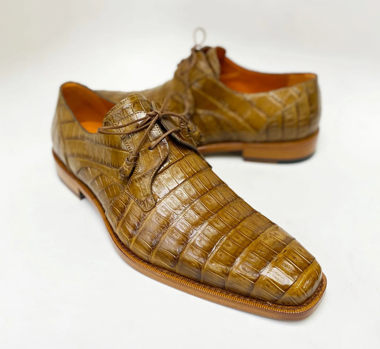 Anderson Crocodile Oxford Camel 2   - from alligatorwarehouse.com