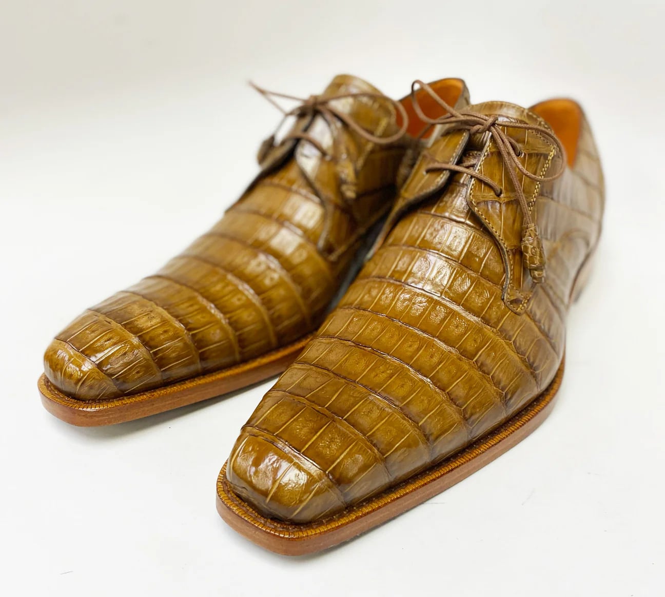 Anderson Crocodile Oxford Camel 4   - from alligatorwarehouse.com