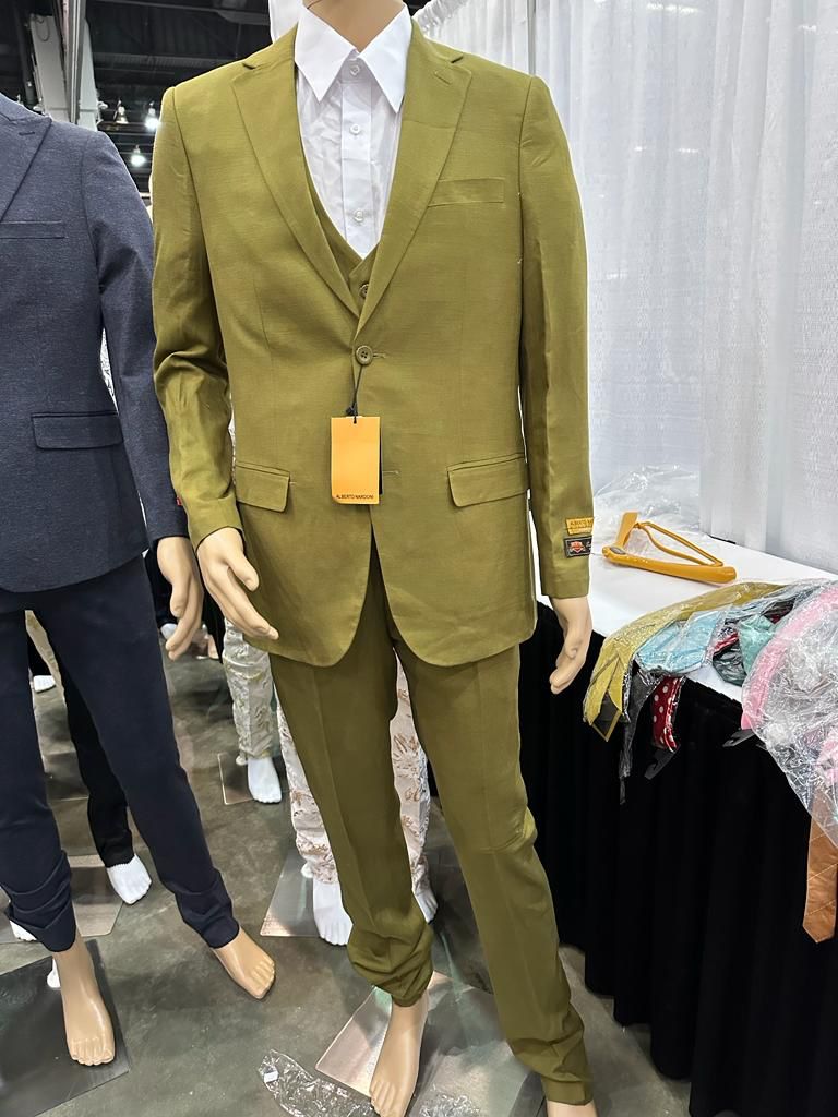 Mens Light Olive Green Linen Suit Three-Piece Style ƒ?? Formal Suit with Vest and Flat Front Pants