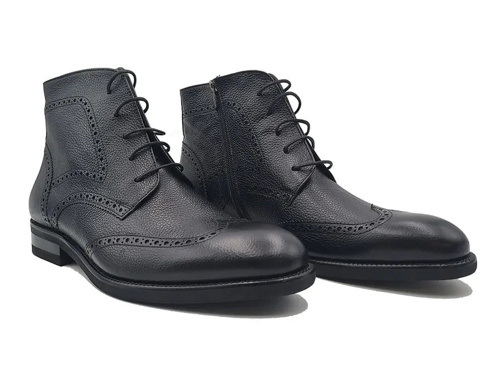 Pebble Leather lace-up boot with lightweight sole Pebble Leather lace-up boot with lightweight sole