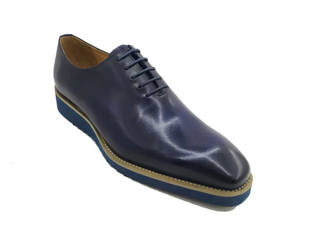 Signature Wholecut Oxford With Lightweight Sole Signature Wholecut Oxford With Lightweight Sole
