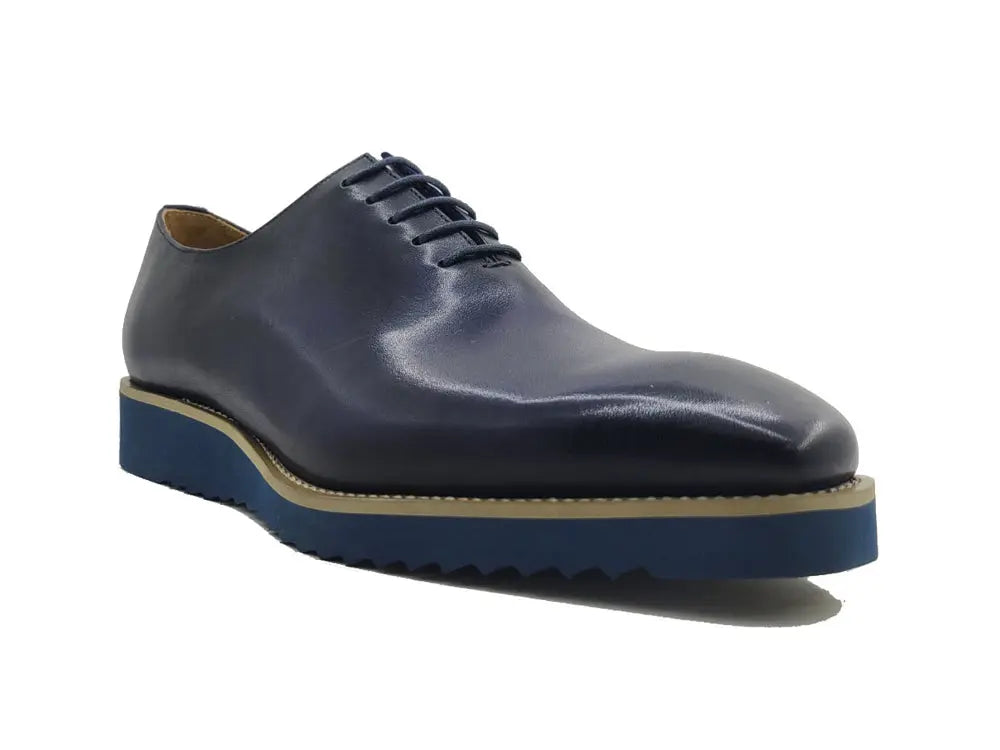 Signature Wholecut Oxford With Lightweight Sole Signature Wholecut Oxford With Lightweight Sole