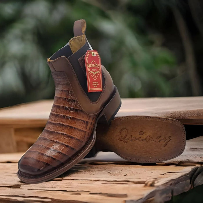 Botin de Cocodrilo Grabado Nuca con Punta Cuadrada Color Cognac