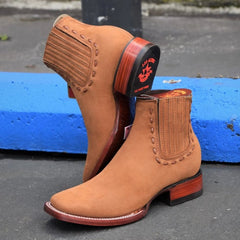 Botines Charros de Gamuza Punta Cuadrada para Mujer Color Shedron LAB-32B6350