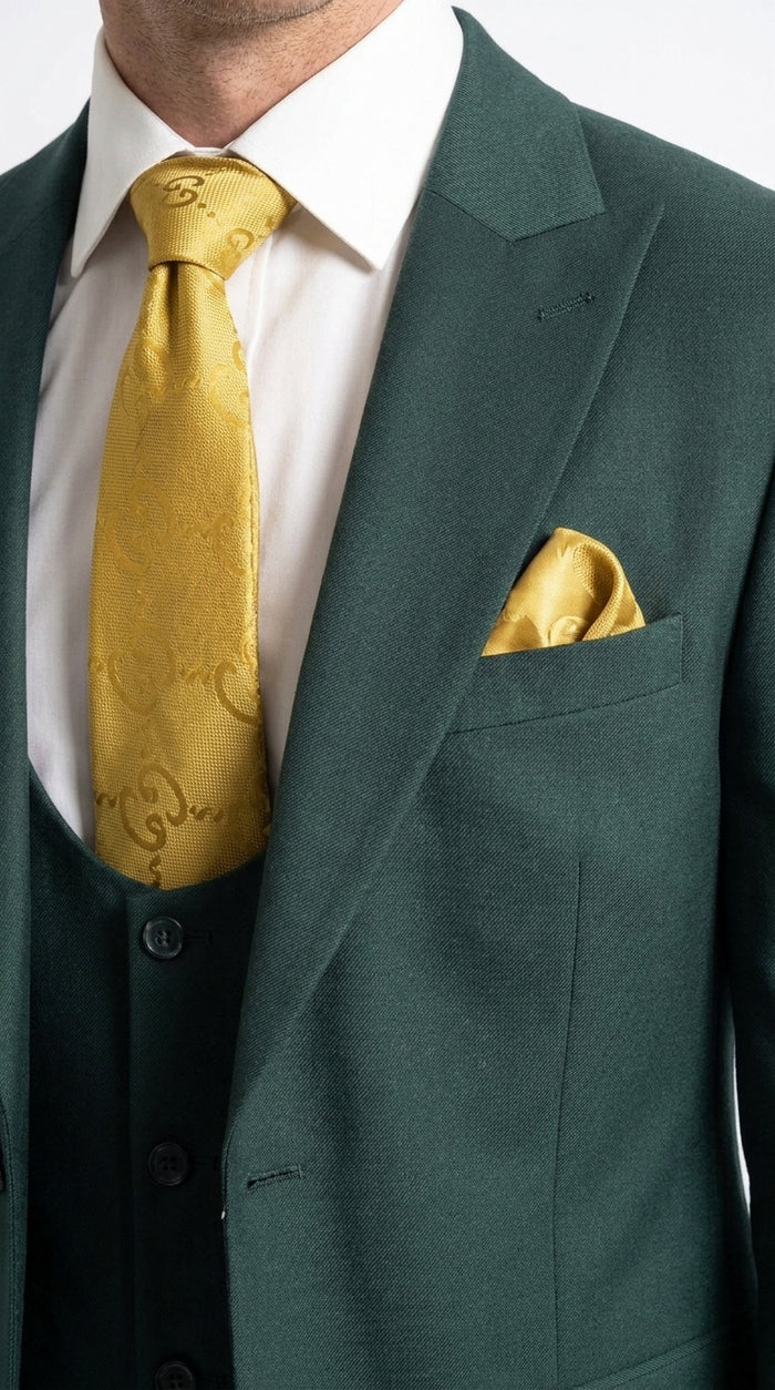 Mens Vitali 3 Piece Suit W/Scoop Vest Hunter Green 3-Piece Suit –, Big Peak Lapel  Vest and Pants  Modern Fit Two Buttons