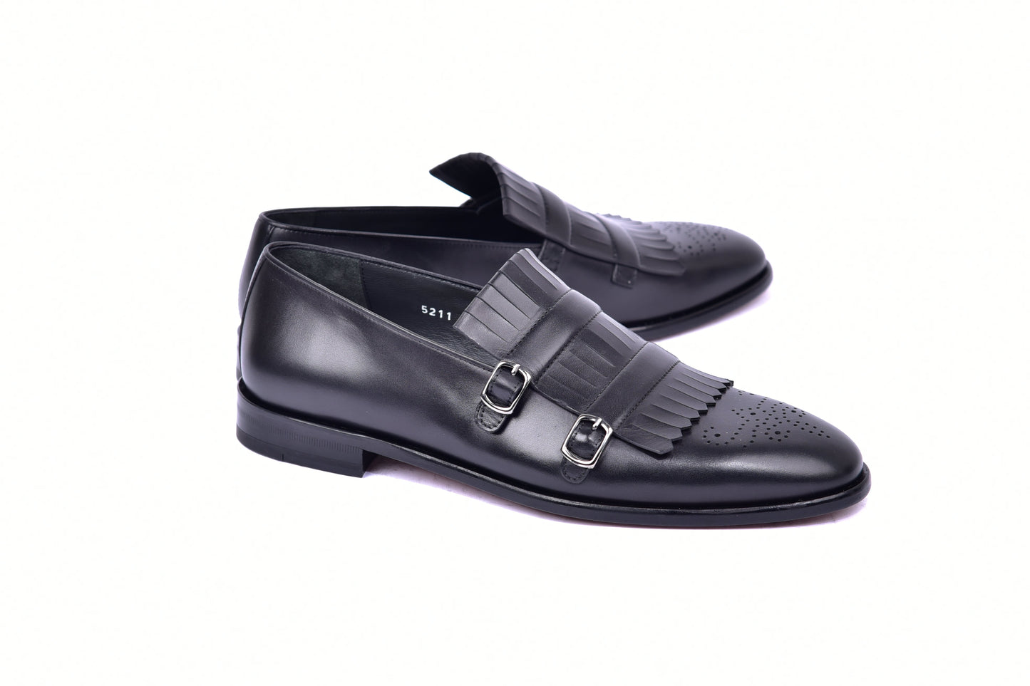 C0001902-5211 Kilt side buckle Loafer-Black
