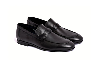 C160-5532 Deer skin Loafer- Black