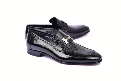 C01998-5760V H buckle Vita Calf Skin-Black