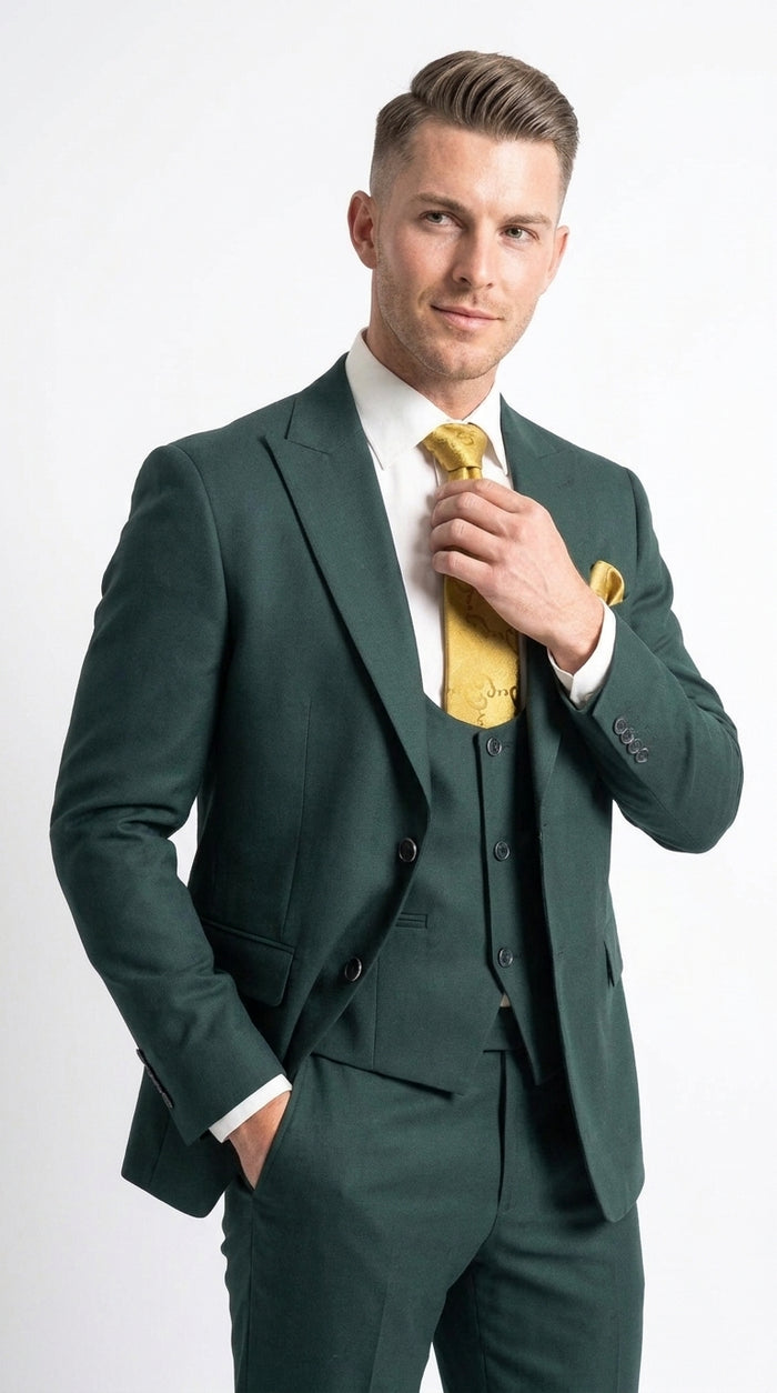 Mens Vitali 3 Piece Suit W/Scoop Vest Hunter Green 3-Piece Suit –, Big Peak Lapel  Vest and Pants  Modern Fit Two Buttons