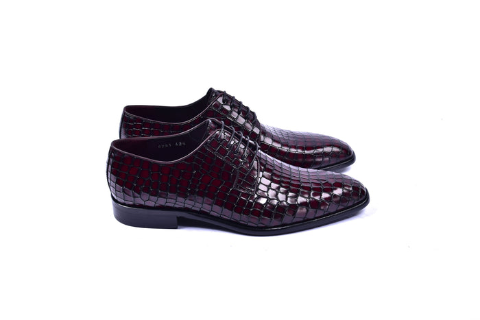 C01506-6291C Croco Print Lace Up Burgundy
