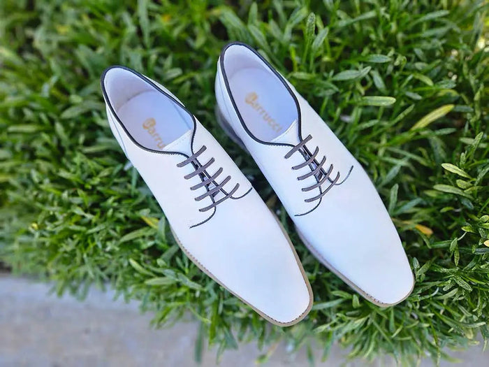 Carrucci Burnished Lace-up Leather Derby