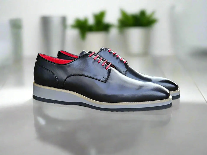 Carrucci Burnished Lace-up Leather Derby