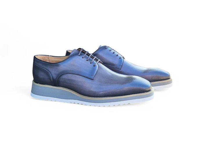 Carrucci Burnished Lace-up Leather Derby