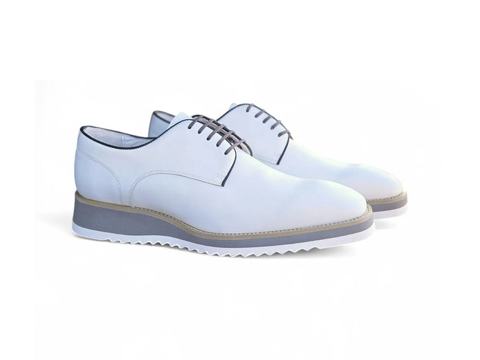 Carrucci Burnished Lace-up Leather Derby
