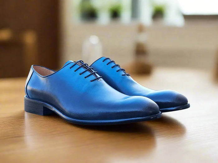 Carrucci Burnished Two-Tone Leather Wholecut Oxford
