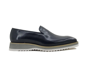 Carrucci Burnished Leather Wholecut Loafer - Lightweight Sole
