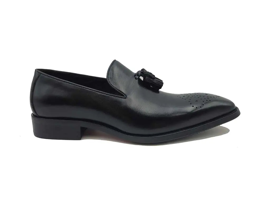 Carrucci Burnished Wholecut Tassel Loafer