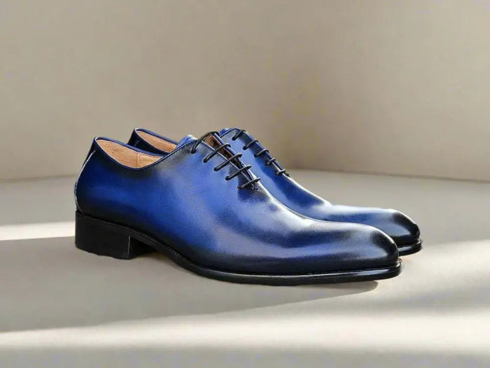 Carrucci Calfskin Whole Cut Lace-up Oxford