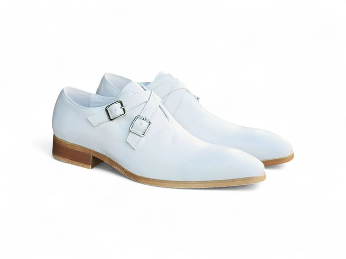 Carrucci Cross Straps Wholecut Shoe