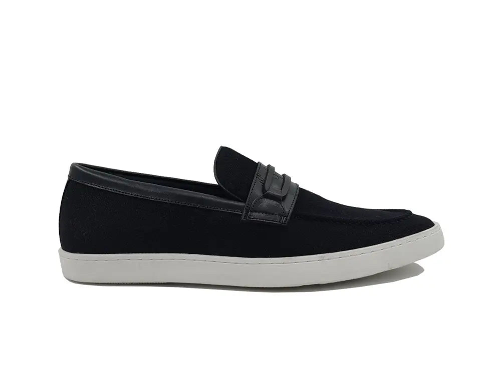 Carrucci Embossed Leather Strap Linen Sneaker