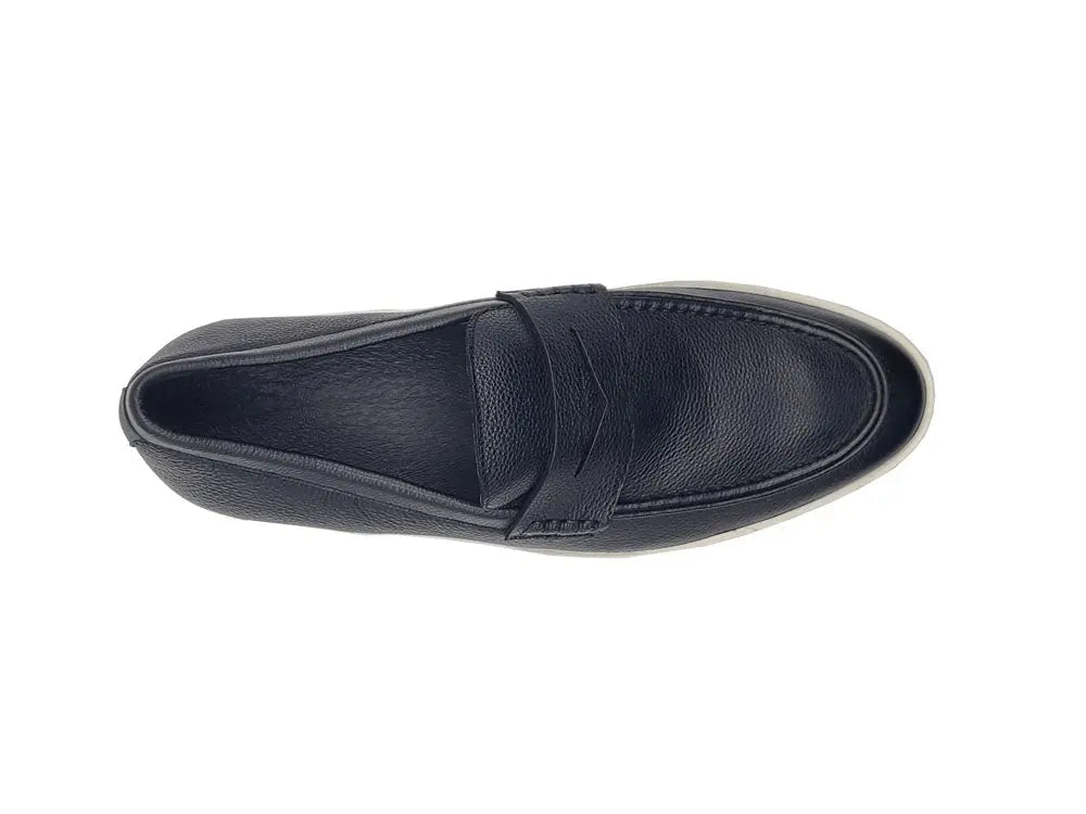 Carrucci Burnished Leather Sneaker