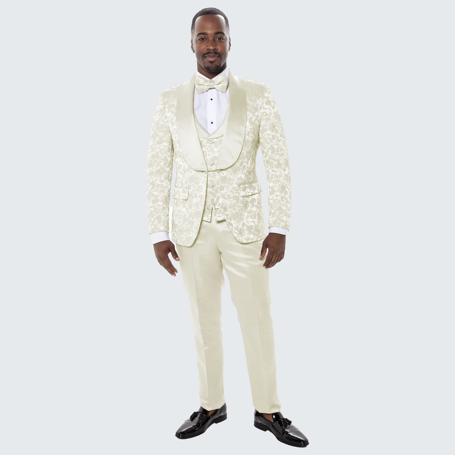 Ivory Floral Tuxedo Suit – Wide Shawl Lapel for Weddings