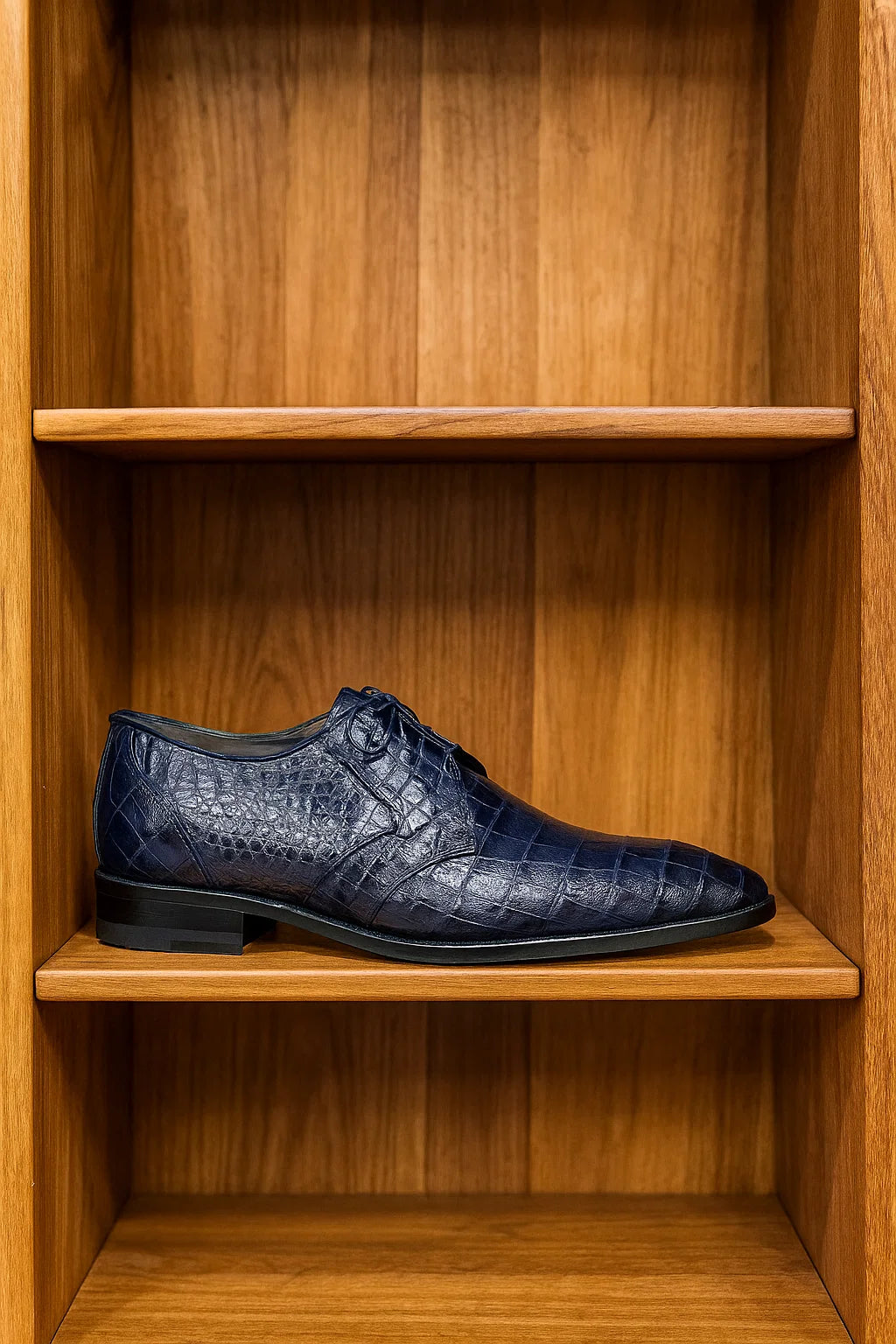 Los Altos Navy All-Over Crocodile Lace Up Dress Shoes