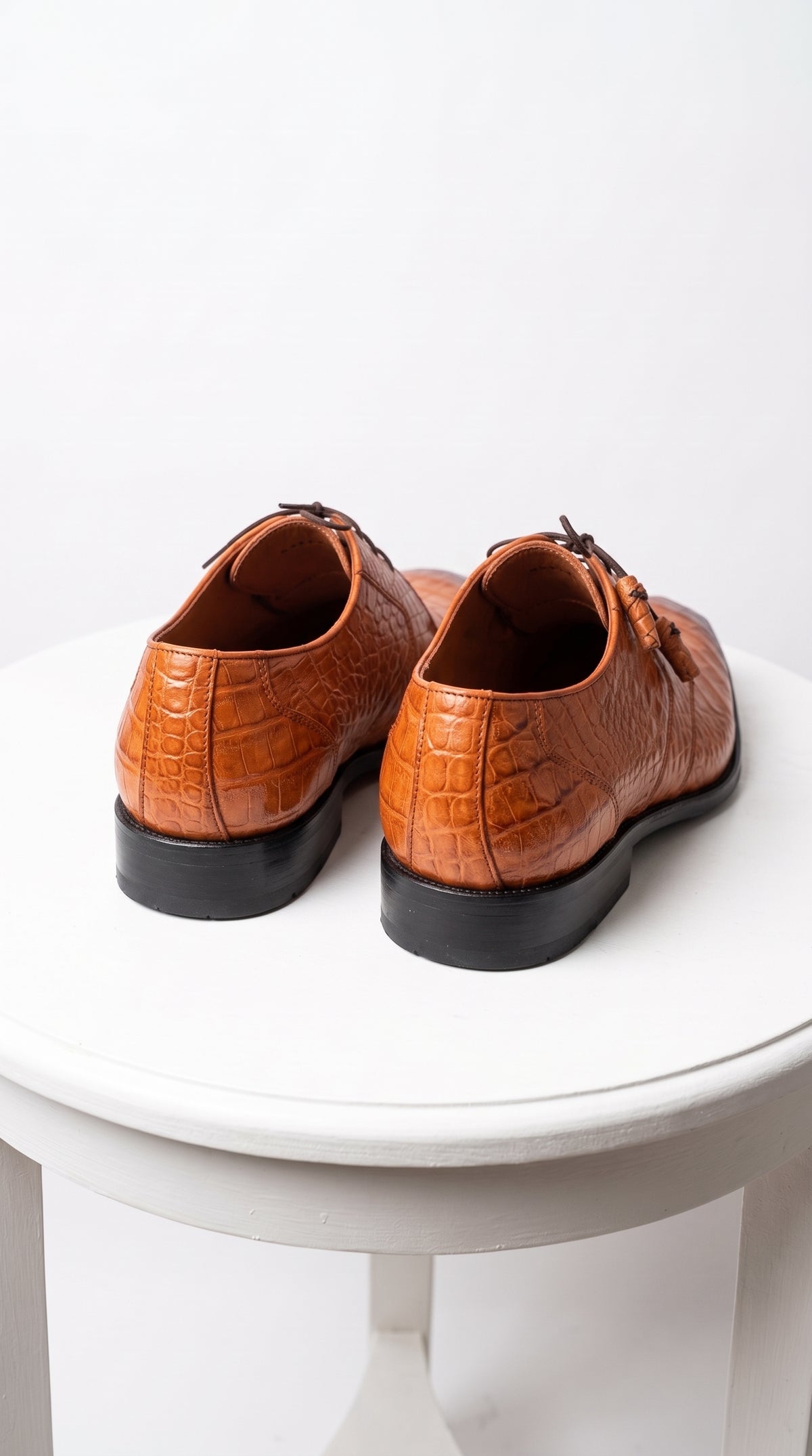 Los Altos Men’s Cognac All-Over Crocodile Lace-Up Shoes, Exotic Formal Dress Shoes