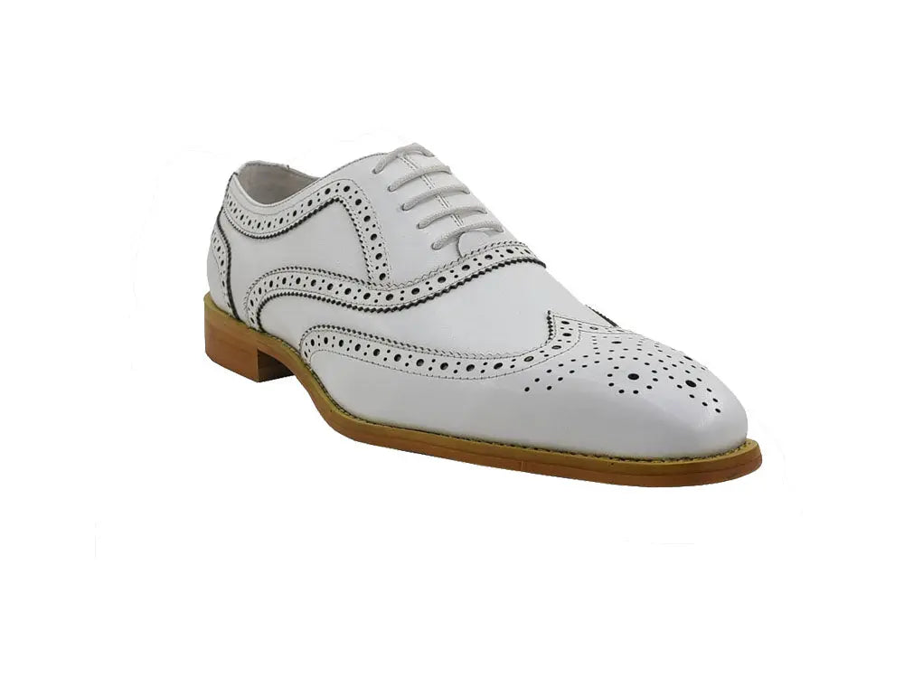 Men Medallion Wingtip Brogue Shoes Carrucci