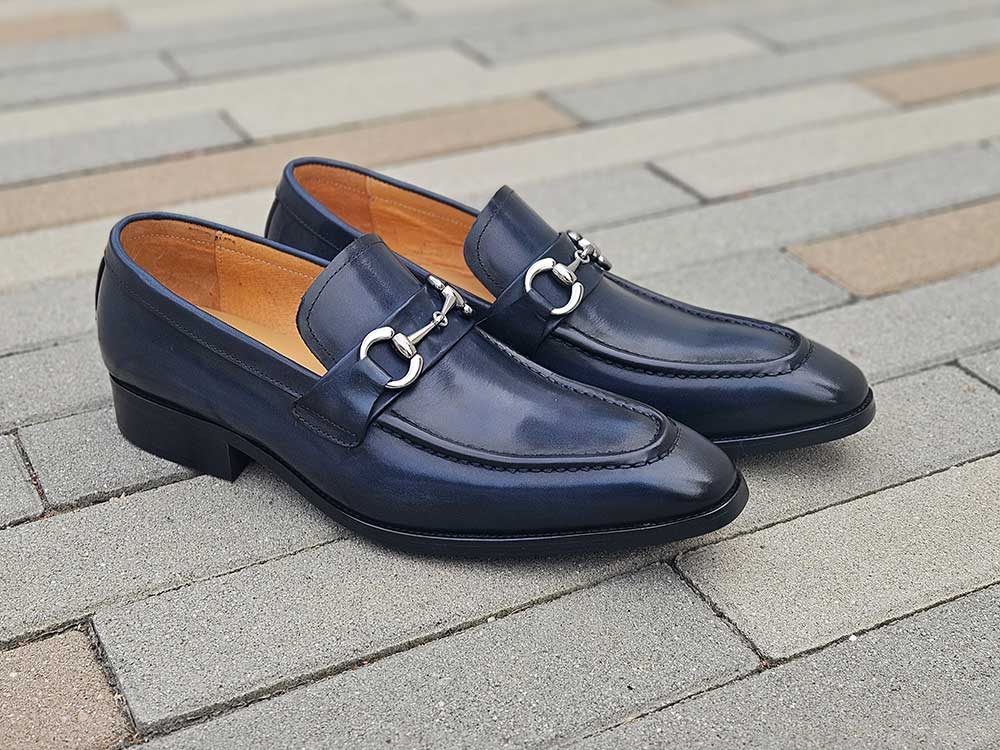 Men's Burnished Signature Buckle Loafer Carrucci