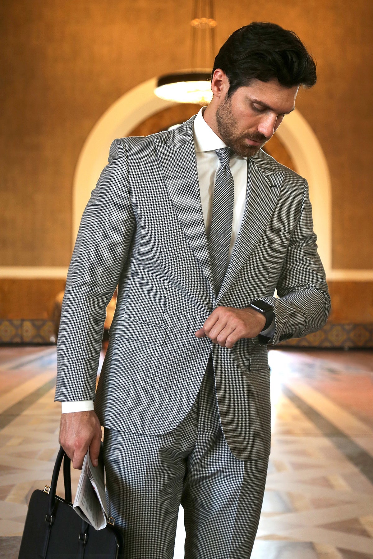 Mens Slim Fit Houndstooth Peak Lapel 2pc Suit