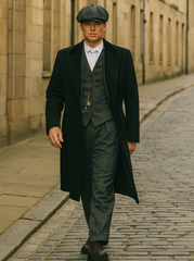 Mens Peaky Blinders Costume Thomas Shelby Grey 3 Piece Suit with Black Overcoat & Hat