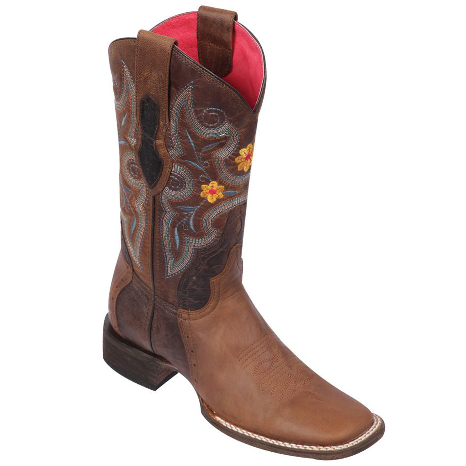 brown cowgirl boots