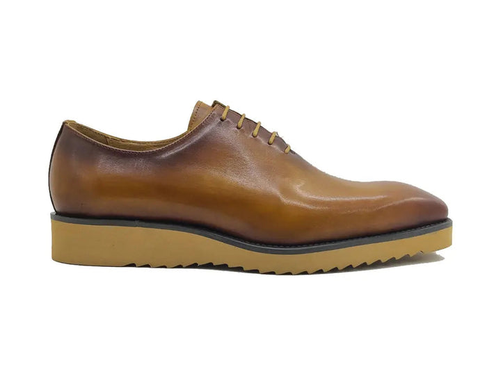 Carrucci Signature Wholecut Oxford With Lightweight Sole