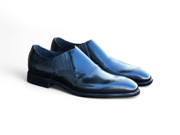 Carrucci Slip-on Loafer with medallion