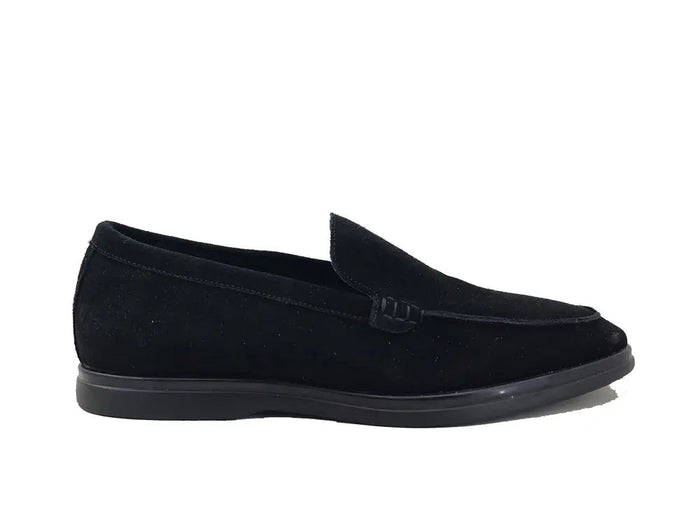 Carrucci Supple Suede Loafer