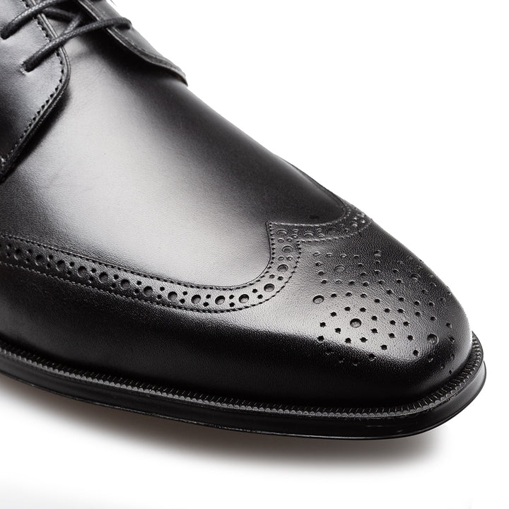 Tasso Wing Tip Derby  Black By Mezlan Made In Spain Brand