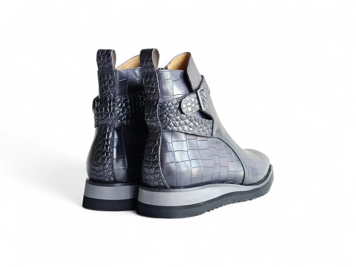 Carrucci Vesper Cross Strap Buckle Boot