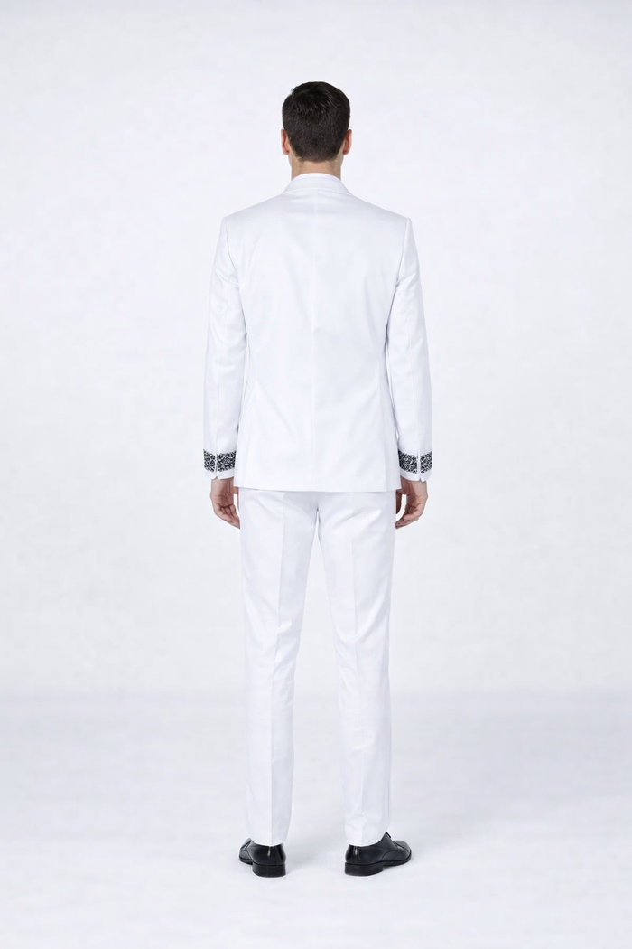 Elegant White Peak Lapel Tuxedo with Crystal Stones – 4-Piece Outfit
