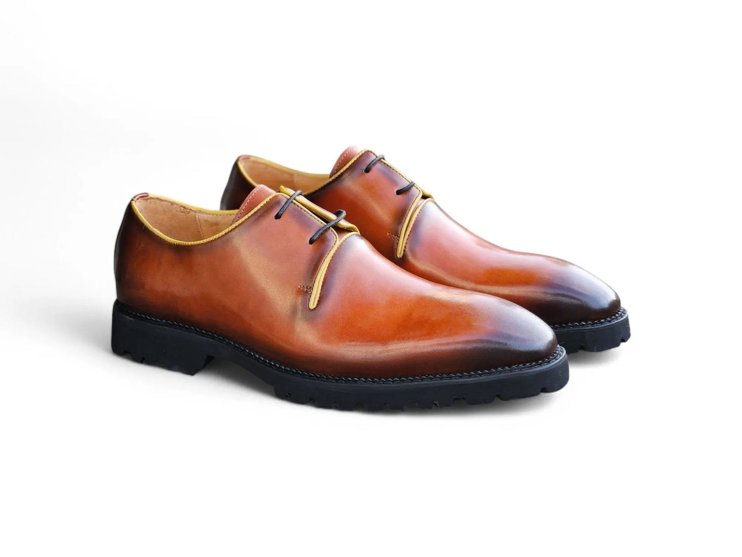 Whole Cut Derby With Lug Sole