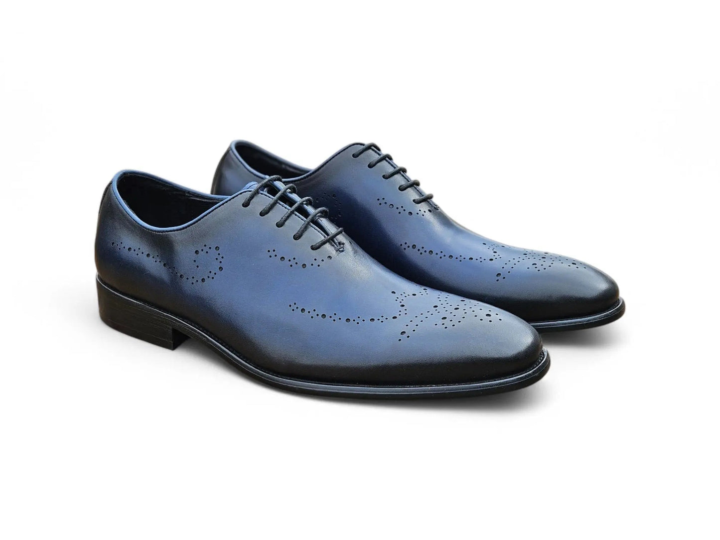 Whole Cut Oxford with Medallions