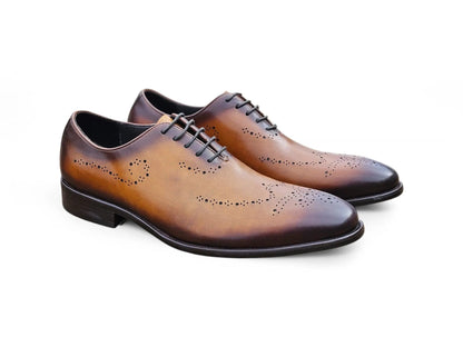 Whole Cut Oxford with Medallions
