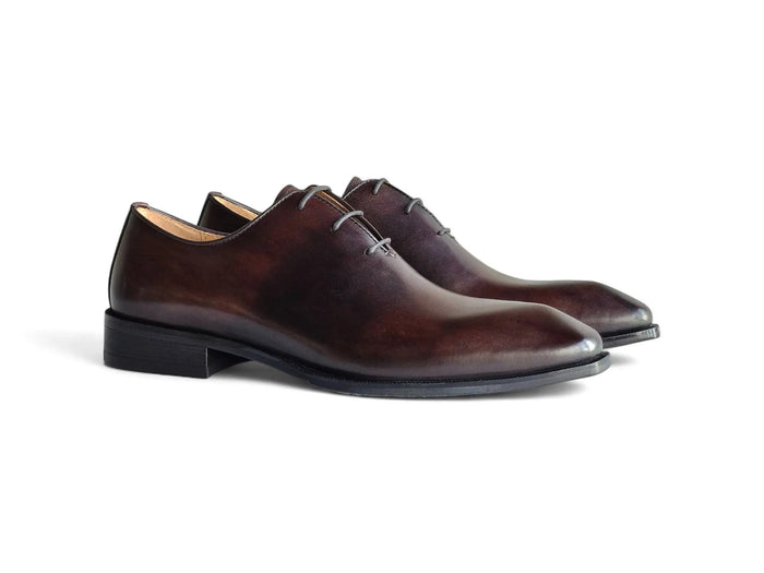 Carrucci Wholecut Oxford