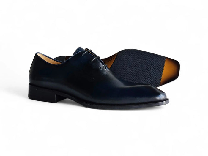 Carrucci Wholecut Oxford