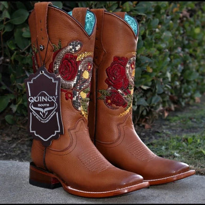 Botas Altas de Cuero con Flores para Mujer en Horma Rodeo 8   - from alligatorwarehouse.com