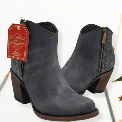 Botas Cortas de Cuero Lijado para Mujer en Horma Oval 1   - from alligatorwarehouse.com