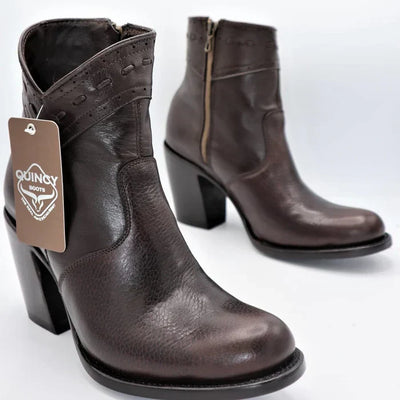 Botas Cortas de Piel de Borrego para Mujer en Horma Oval Color Café