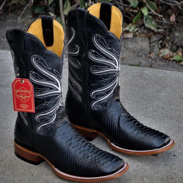 Botas de Piton Grabado Horma Rodeo Cuadrada Color Negro 1   - from alligatorwarehouse.com