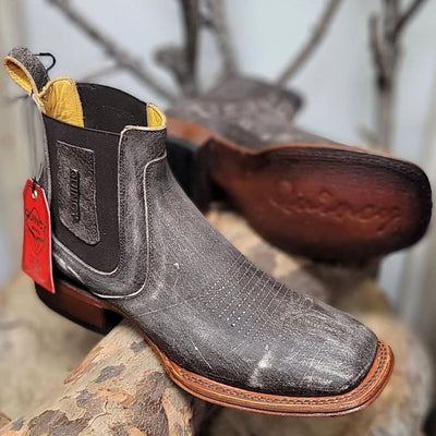 Botin Charro Quincy con Punta Cuadrada Color Cafe Claro