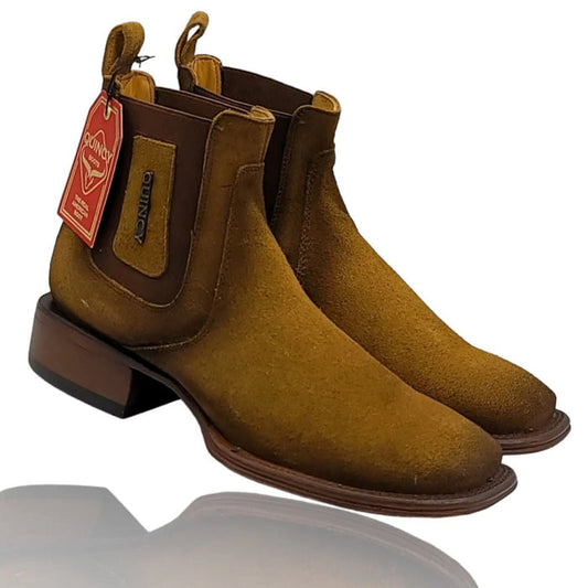 Botin Charro Quincy de Gamuza con Punta Cuadrada